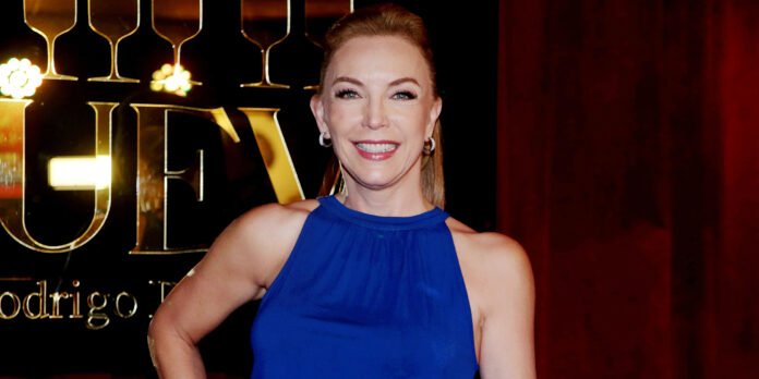 Laura Flores' exes: her 5-month marriage, the husband she ran away with, and 3 more Laura Flores' exes: her 5-month marriage, the husband she ran away with, and 3 more